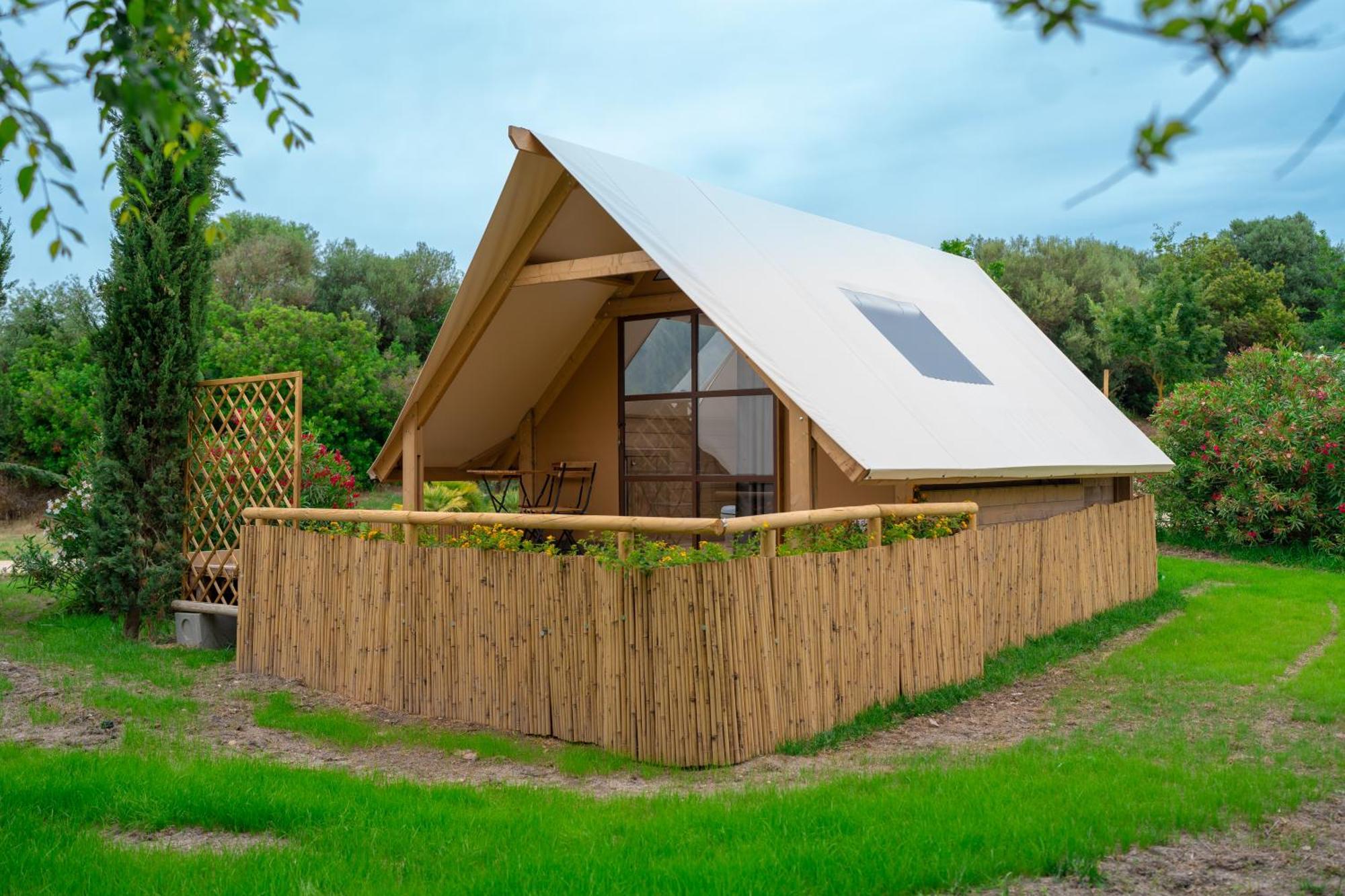 Hotel Agriglamping Butterfly House Sardegna Olmedo Esterno foto